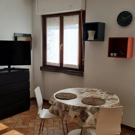 La Loggia E Il Castello *