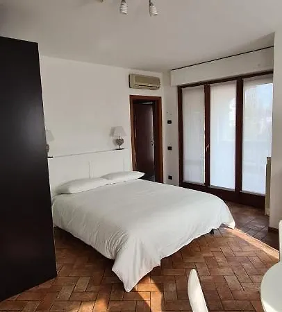 La Loggia E Il Castello Urgnano